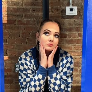 Meet your Posher, Kayla